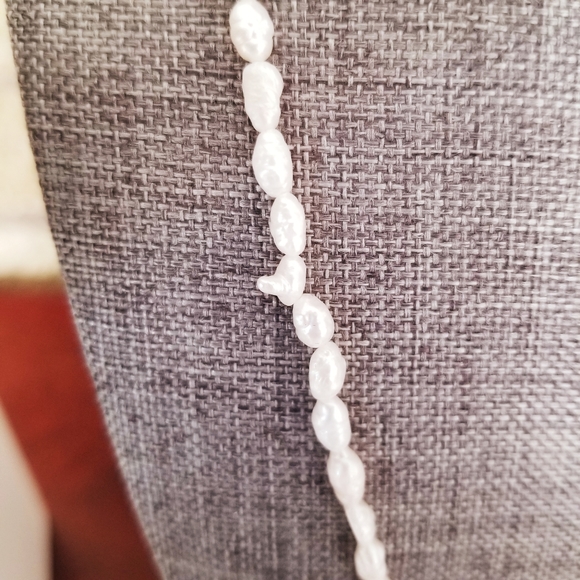 Fresh water Pearl Necklace and Bracelet Set - Picture 3 of 4